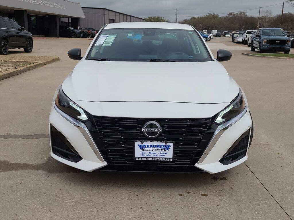 Used 2025 Nissan Altima 2.5 SV Sedan