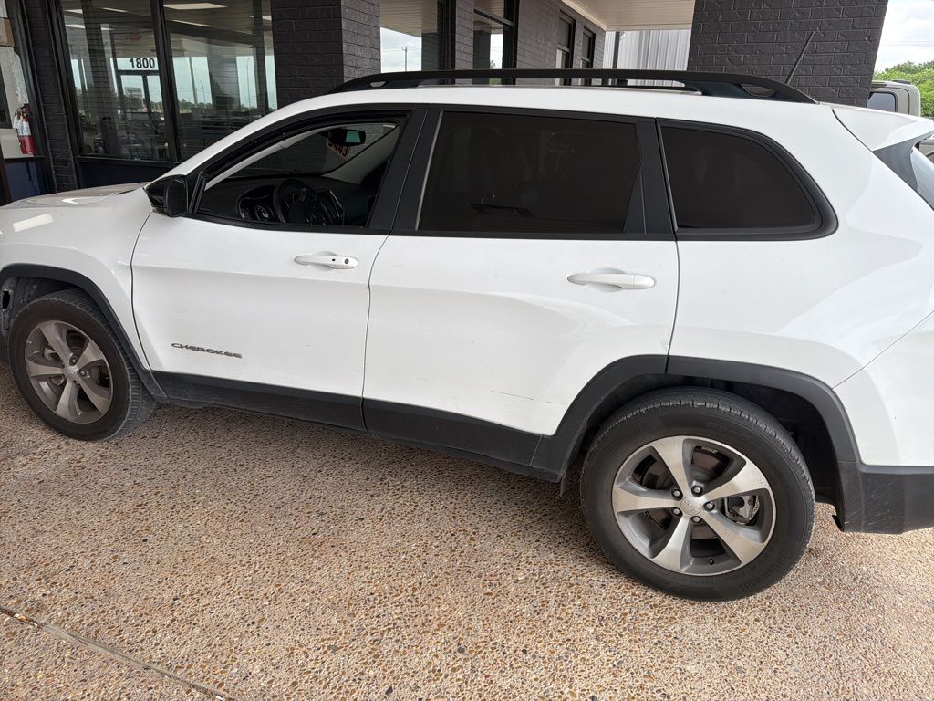2022 Jeep Cherokee Limited 4X4's photo