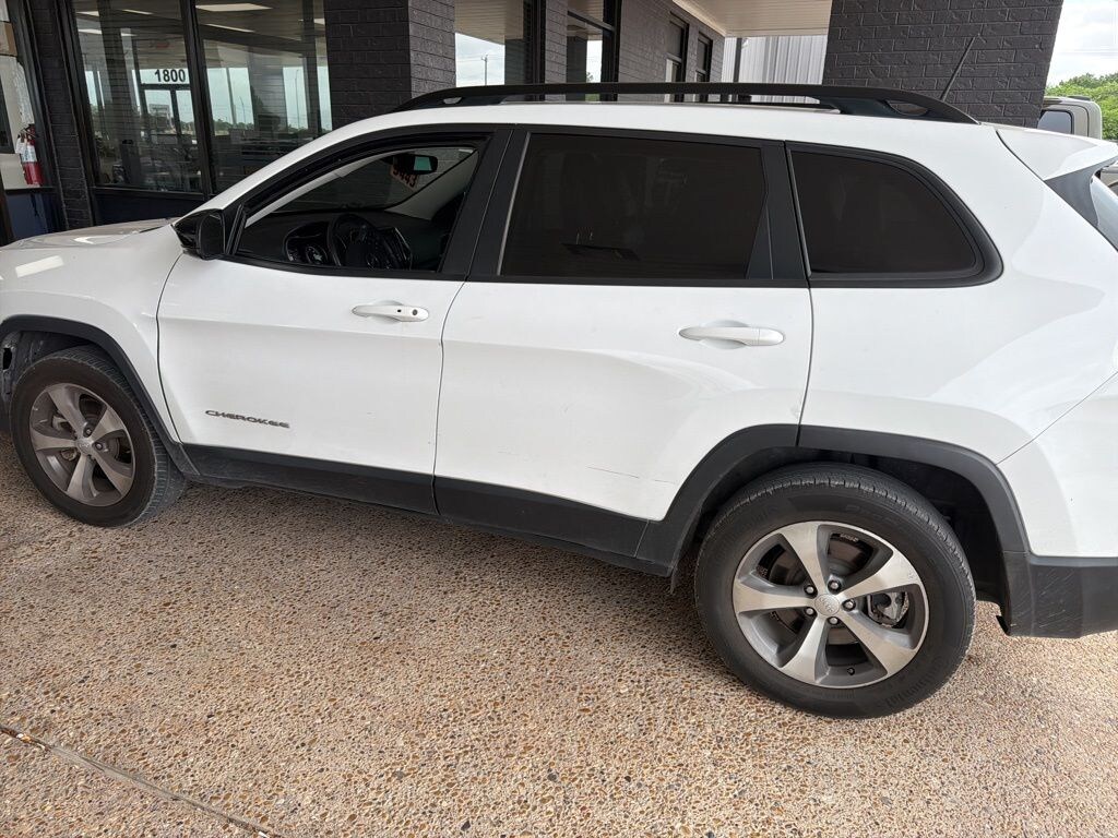 Used 2022 Jeep Cherokee Limited SUV