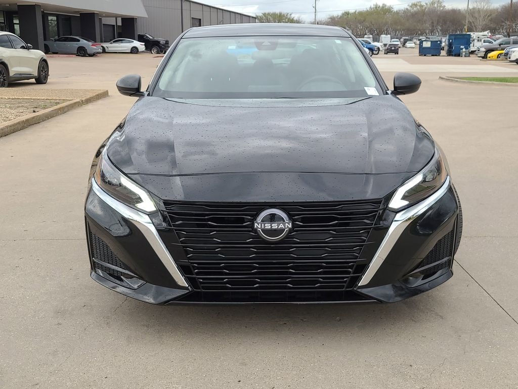 Used 2025 Nissan Altima 2.5 SV Sedan