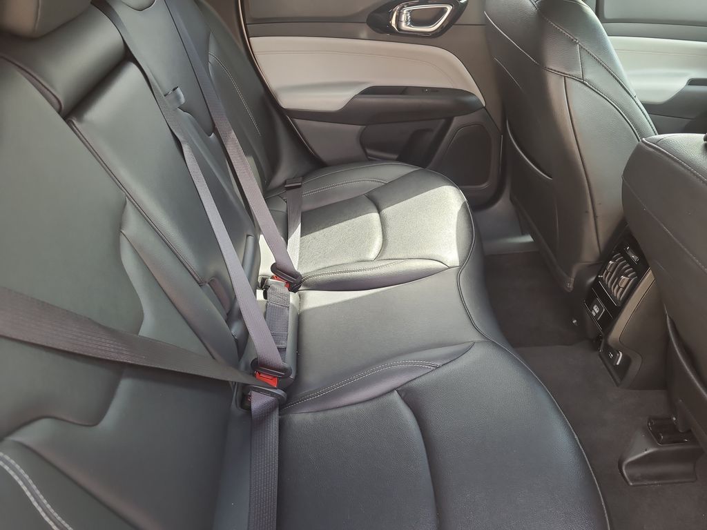 2025 Jeep Compass Limited - Photo 12