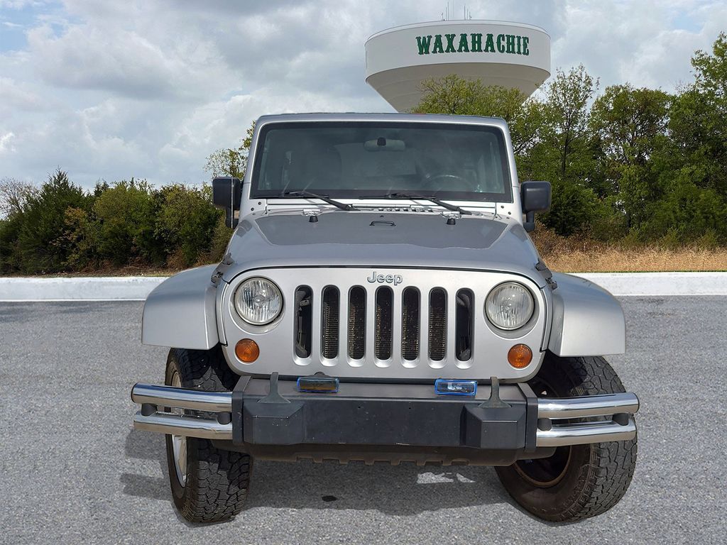 Used 2008 Jeep Wrangler Unlimited Sahara with VIN 1J4GA591X8L532722 for sale in Waxahachie, TX