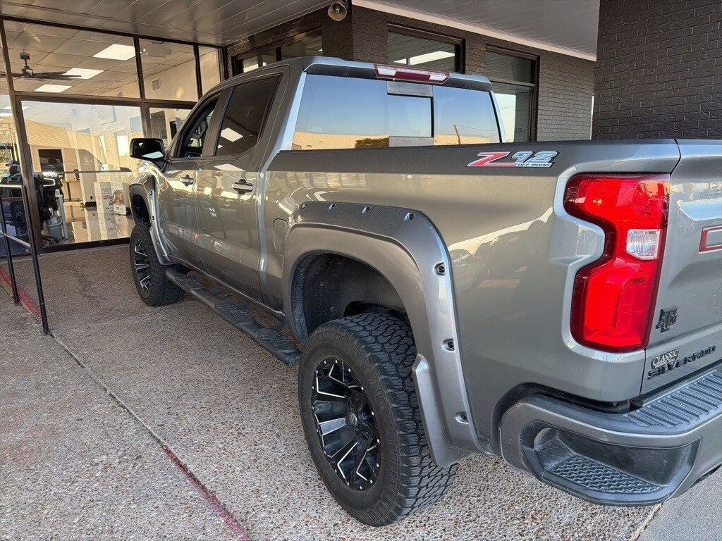 2020 Chevrolet Silverado 1500 RST photo 3