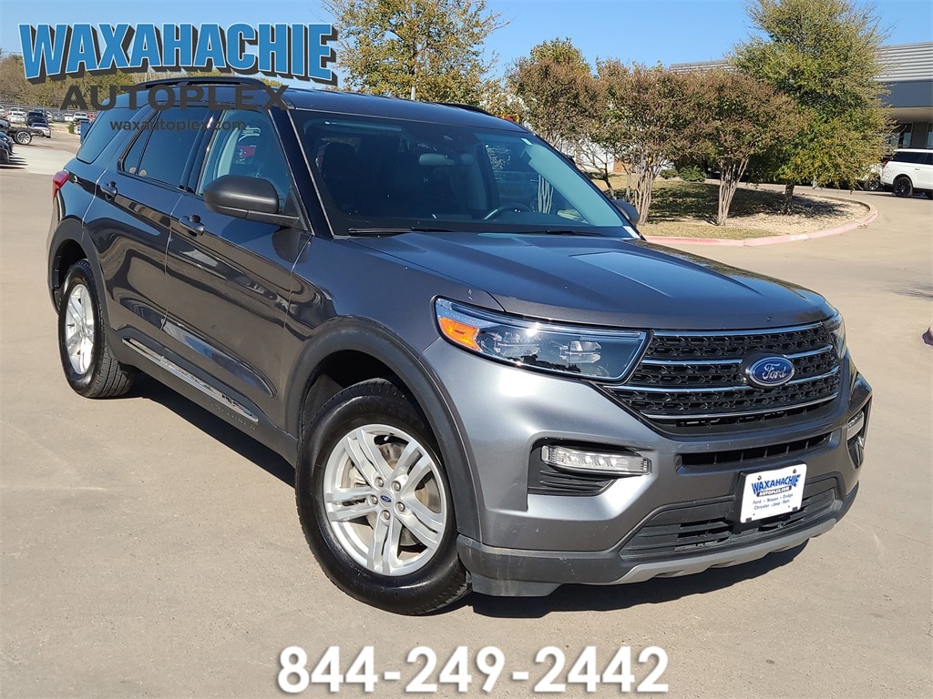 2023 Ford Explorer XLT's photo