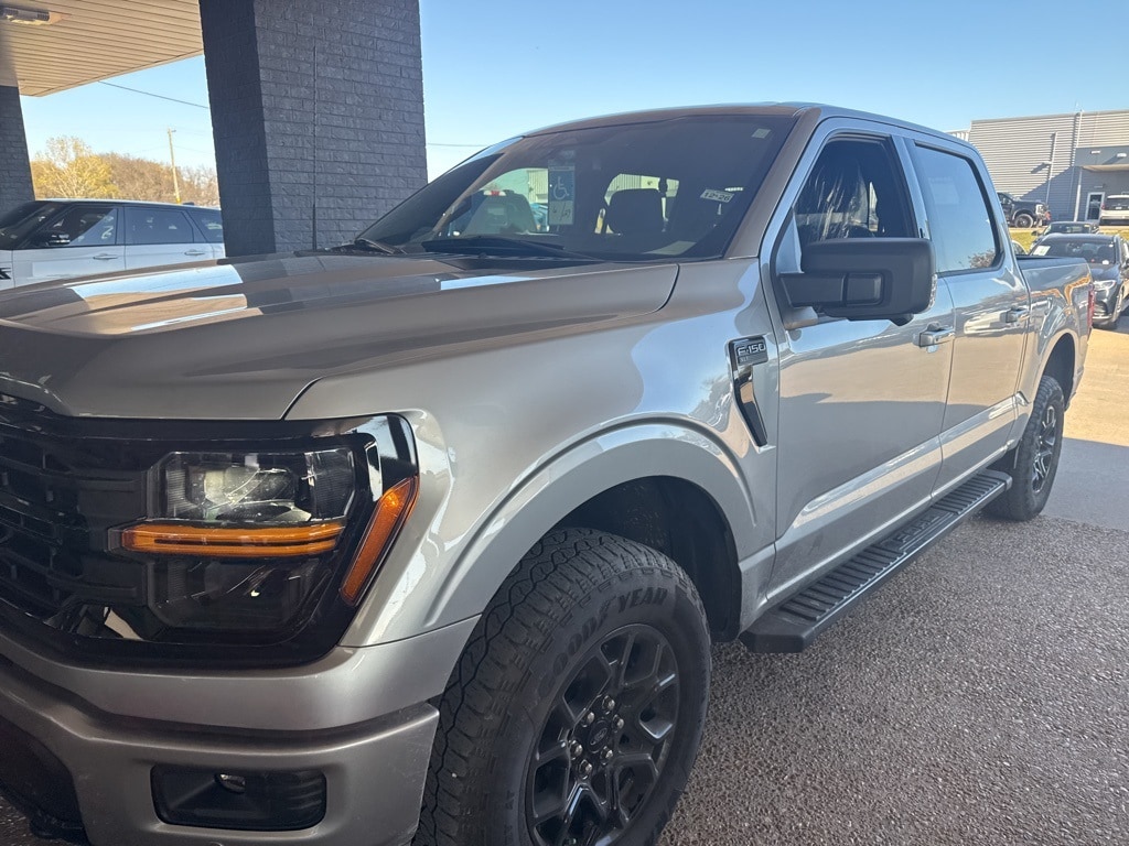 2024 Ford F-150 XLT's photo