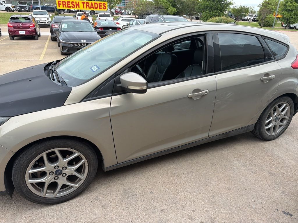 Used 2015 Ford Focus SE Hatchback