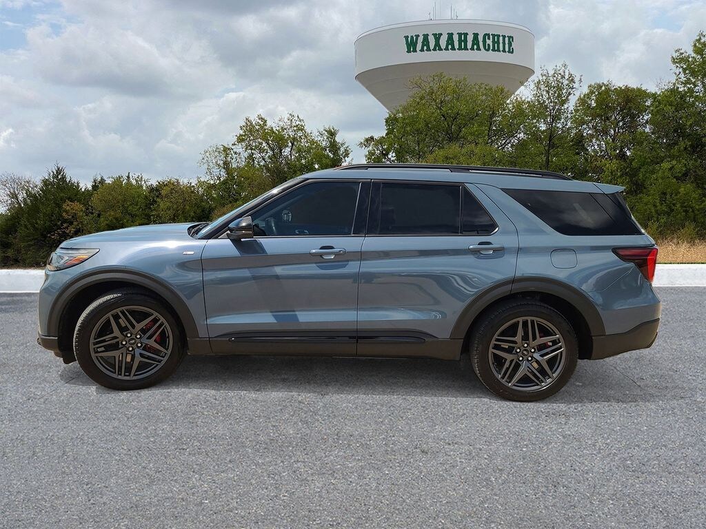 Used 2025 Ford Explorer ST-Line SUV