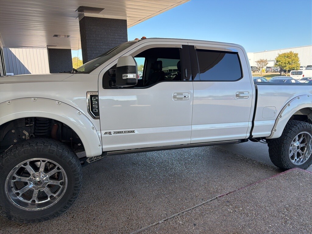 Used 2019 Ford F-250SD Lariat Truck