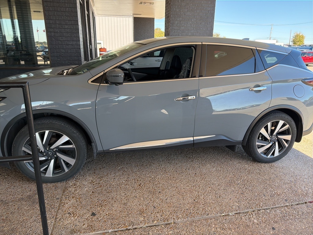 2023 Nissan Murano SL