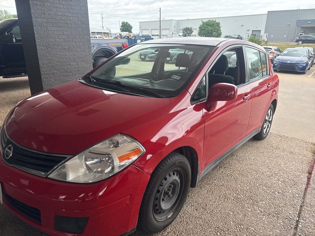 2012 Nissan Versa 1.8 S AT's photo