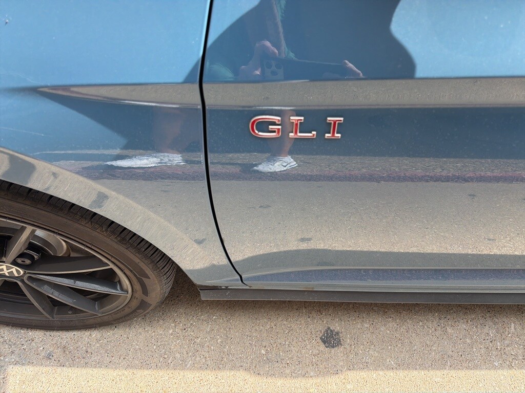 2025 Volkswagen Jetta GLI 2.0T Autobahn photo 2