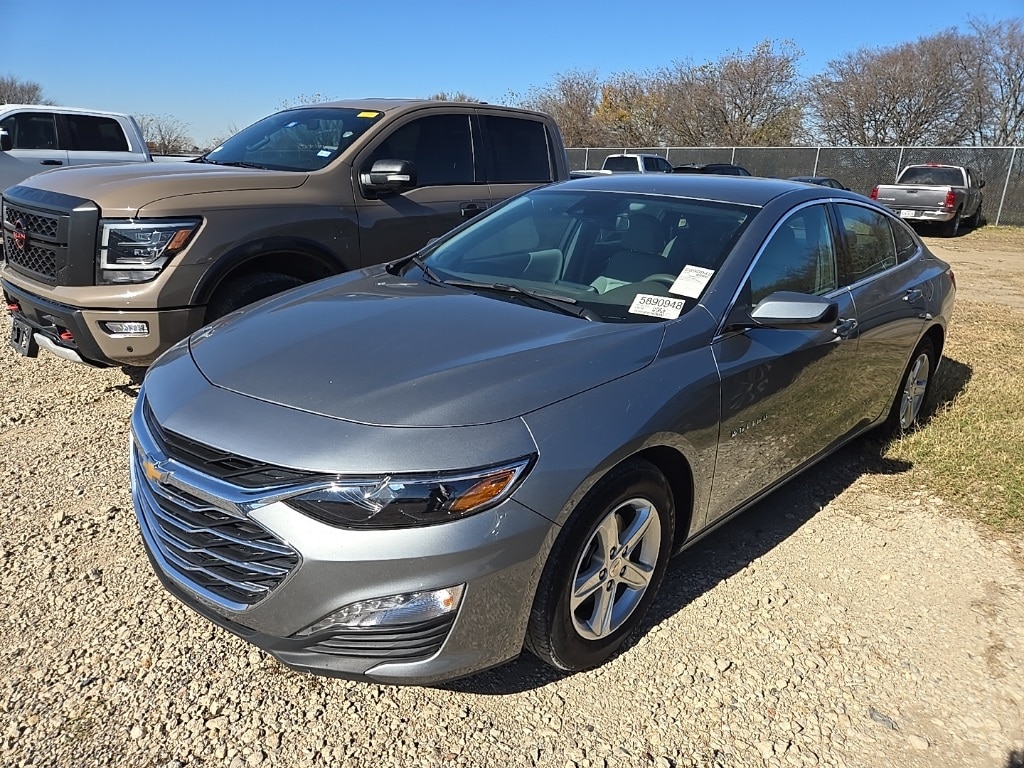 2024 Chevrolet Malibu 1LT's photo