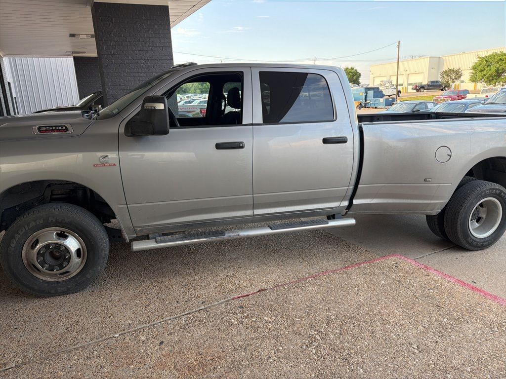 2024 RAM 3500 Tradesman 4X4 Crew Cab LWB's photo