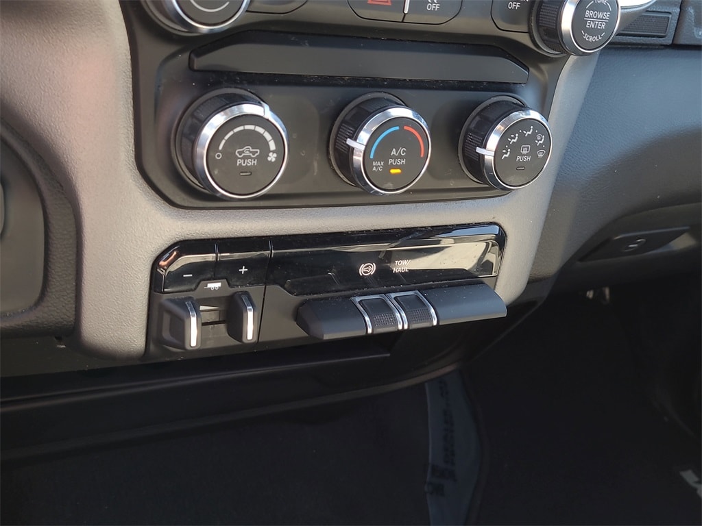 2024 RAM Ram 2500 Pickup Big Horn - Photo 24