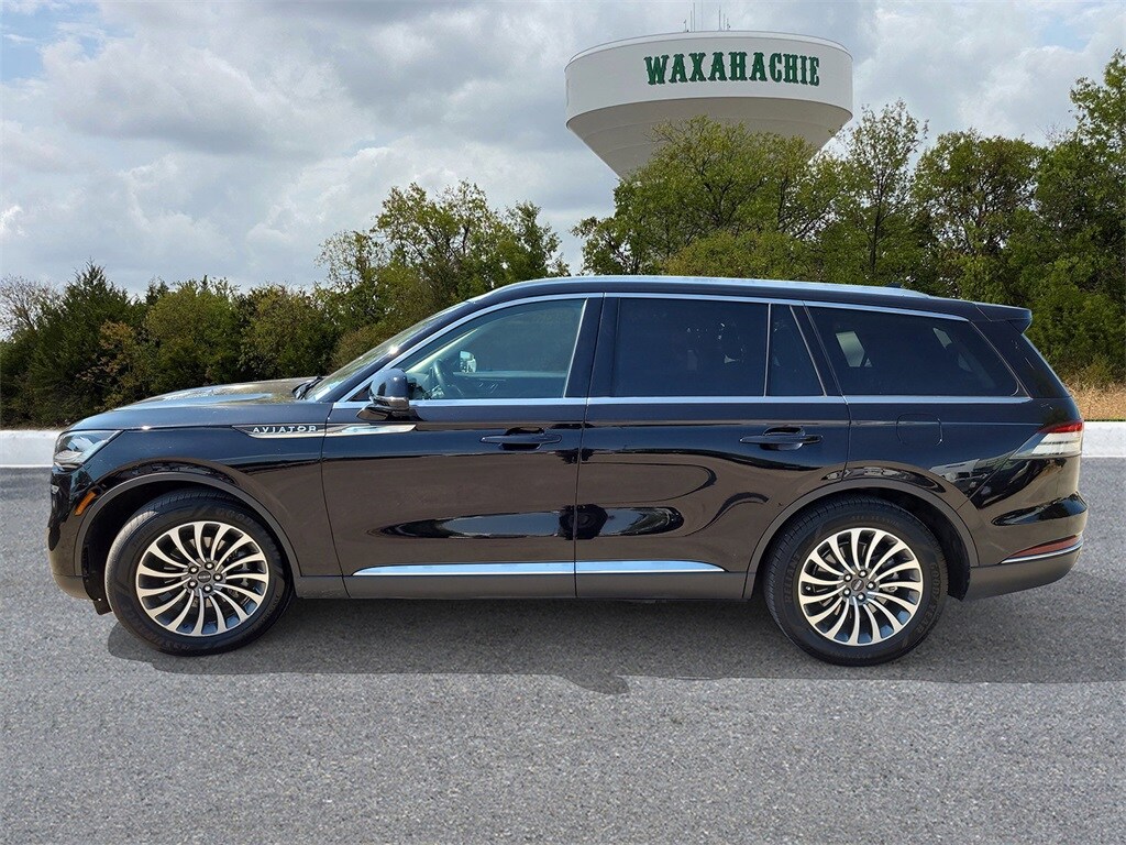 2022 Lincoln Aviator Reserve photo 3