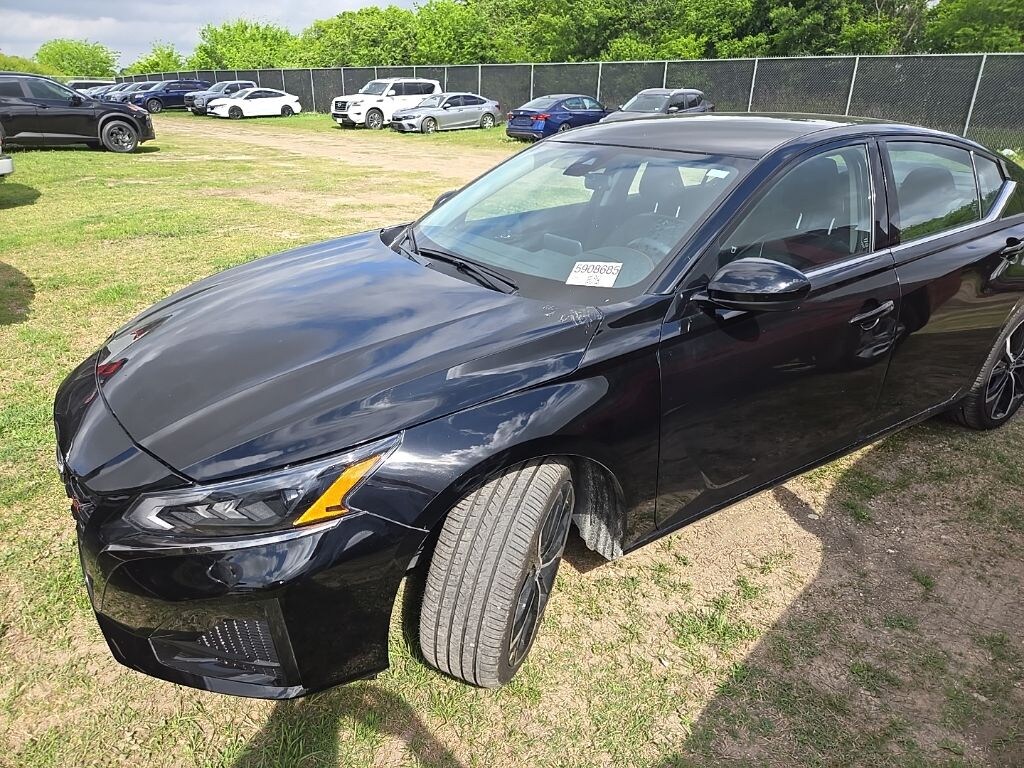 Used 2024 Nissan Altima 2.5 SR Sedan