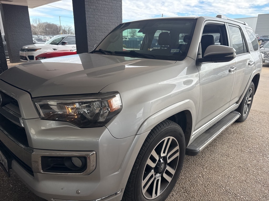 2019 Toyota 4Runner Limited's photo