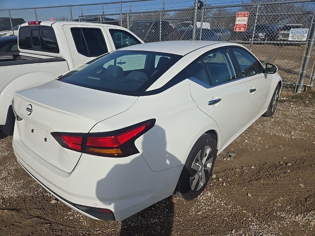 Used 2023 Nissan Altima 2.5 S Sedan