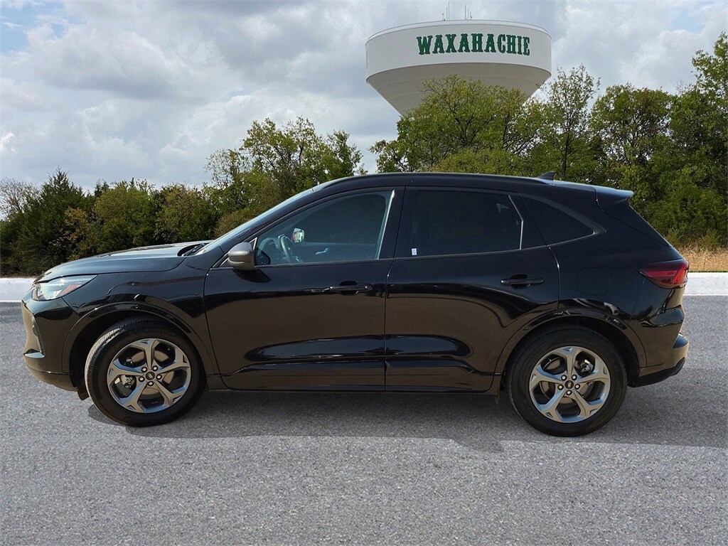 2024 Ford Escape ST-Line photo 3