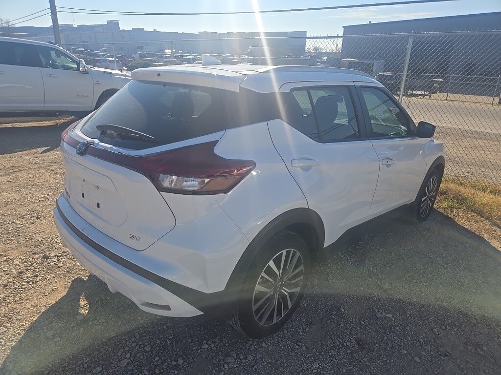 Used 2024 Nissan Kicks SV SUV