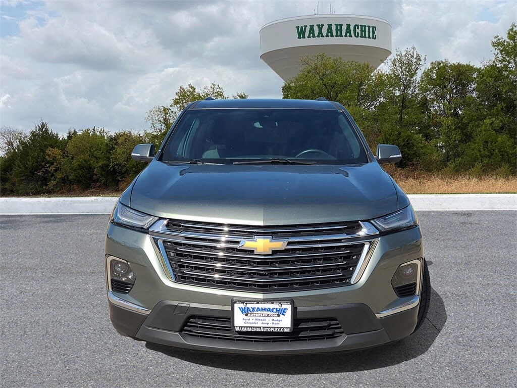 Used 2023 Chevrolet Traverse LT SUV
