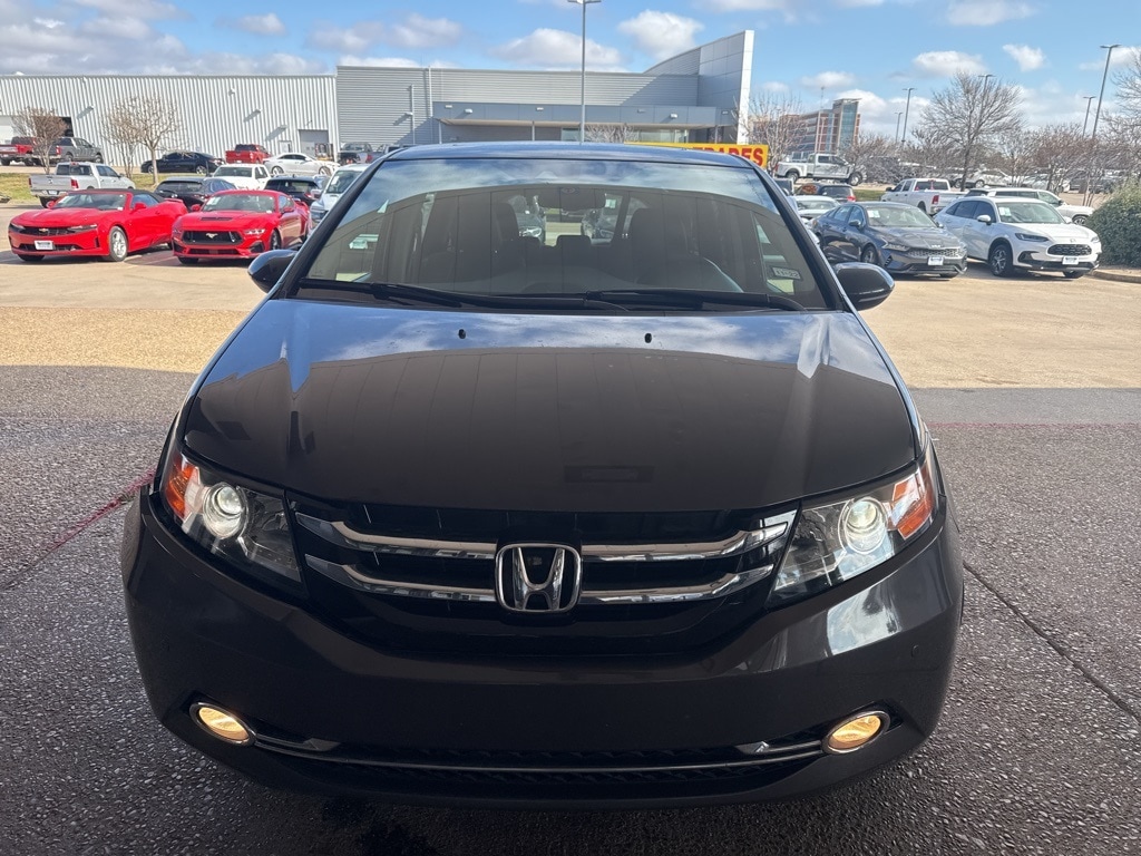 2015 Honda Odyssey Touring's photo