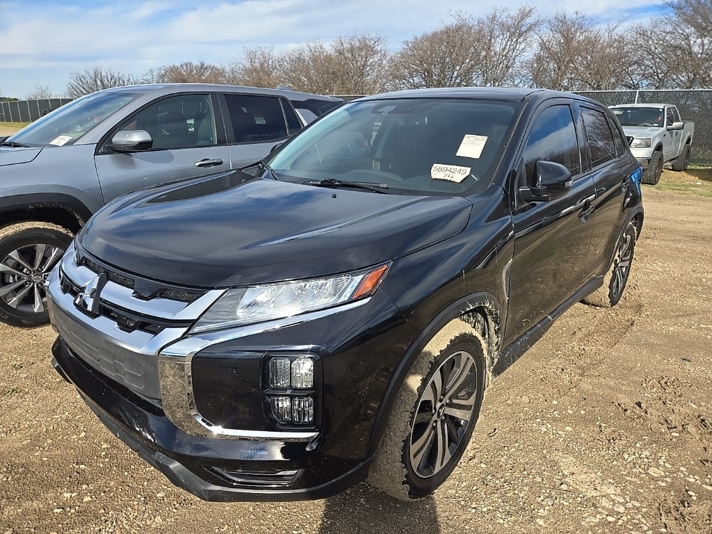 2021 Mitsubishi Outlander SE's photo