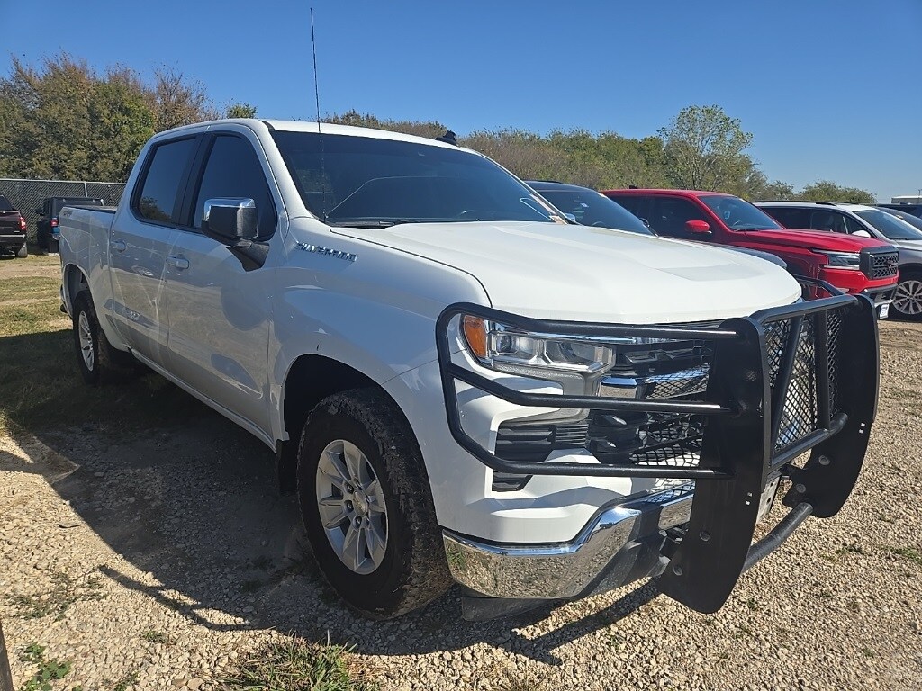 2023 Chevrolet Silverado 1500 LT photo 4