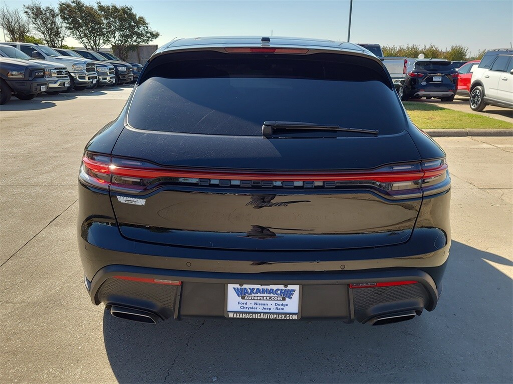 Used 2022 Porsche Macan Base SUV