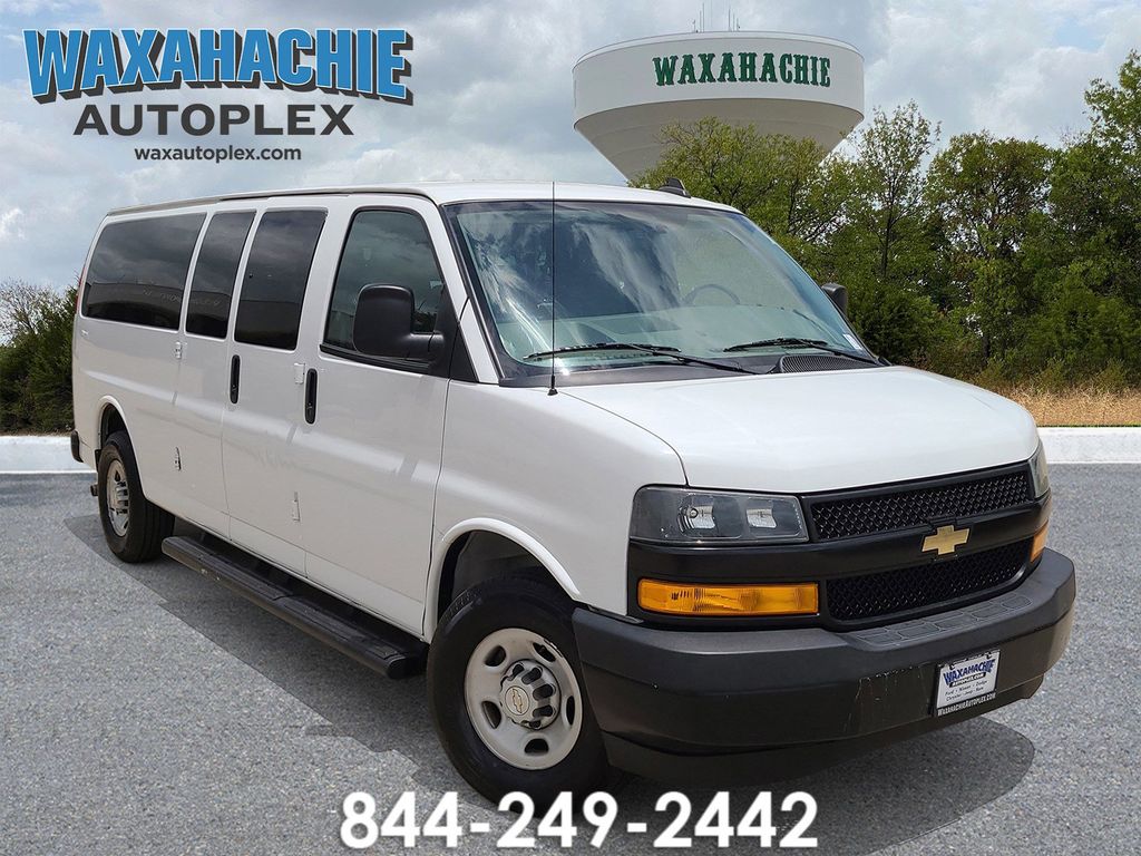 2023 Chevrolet Express 3500 LS Extended's photo