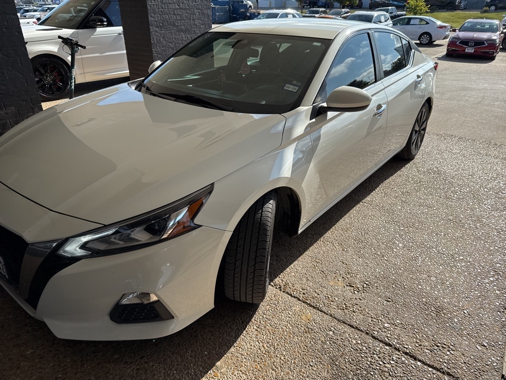 Used 2021 Nissan Altima SV with VIN 1N4BL4DV1MN373723 for sale in Waxahachie, TX
