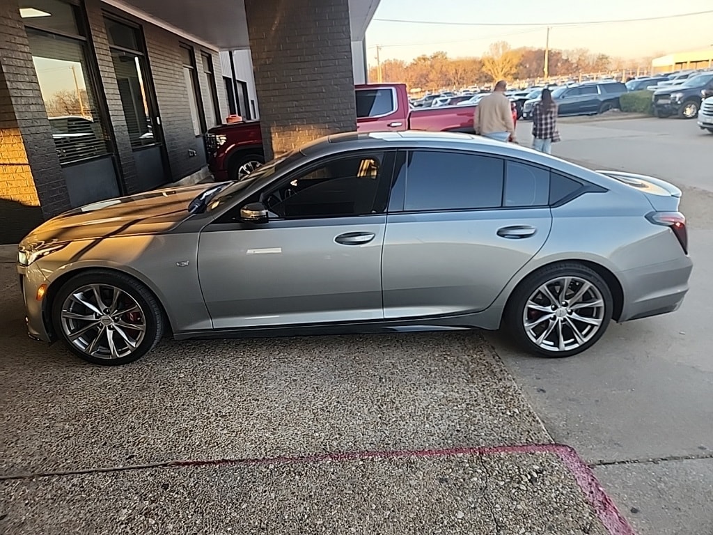 2023 Cadillac CT5 Sport's photo