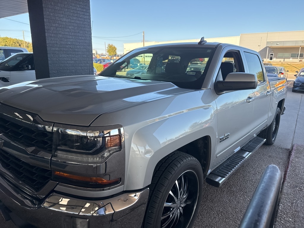 Used 2018 Chevrolet Silverado 1500 LT Truck