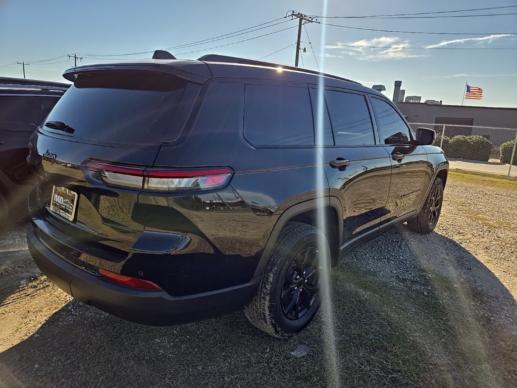 Used 2025 Jeep Grand Cherokee L Altitude SUV