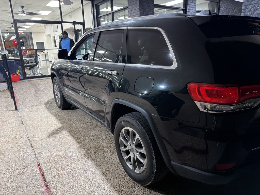Used 2015 Jeep Grand Cherokee Limited with VIN 1C4RJEBG2FC884915 for sale in Waxahachie, TX