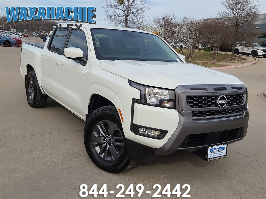 2025 Nissan Frontier SV's photo