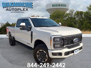 2023 Ford F-250SD Lariat Truck