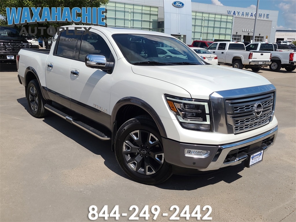 2024 Nissan Titan Platinum Reserve's photo