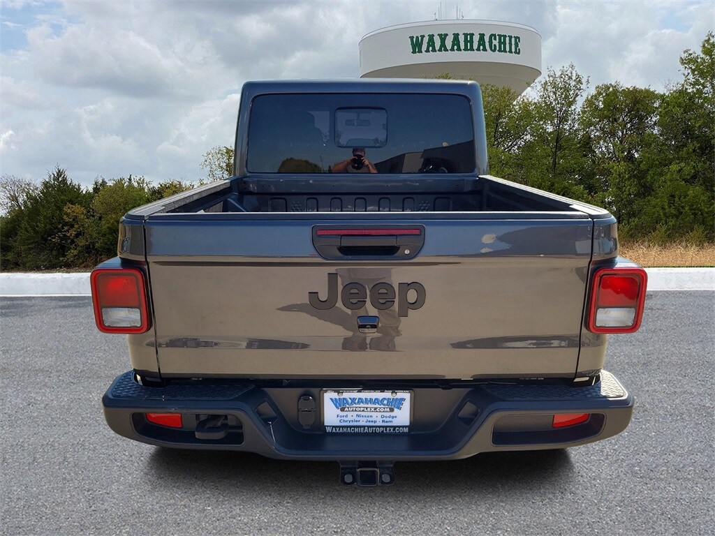 2024 Jeep Gladiator Sport photo 4