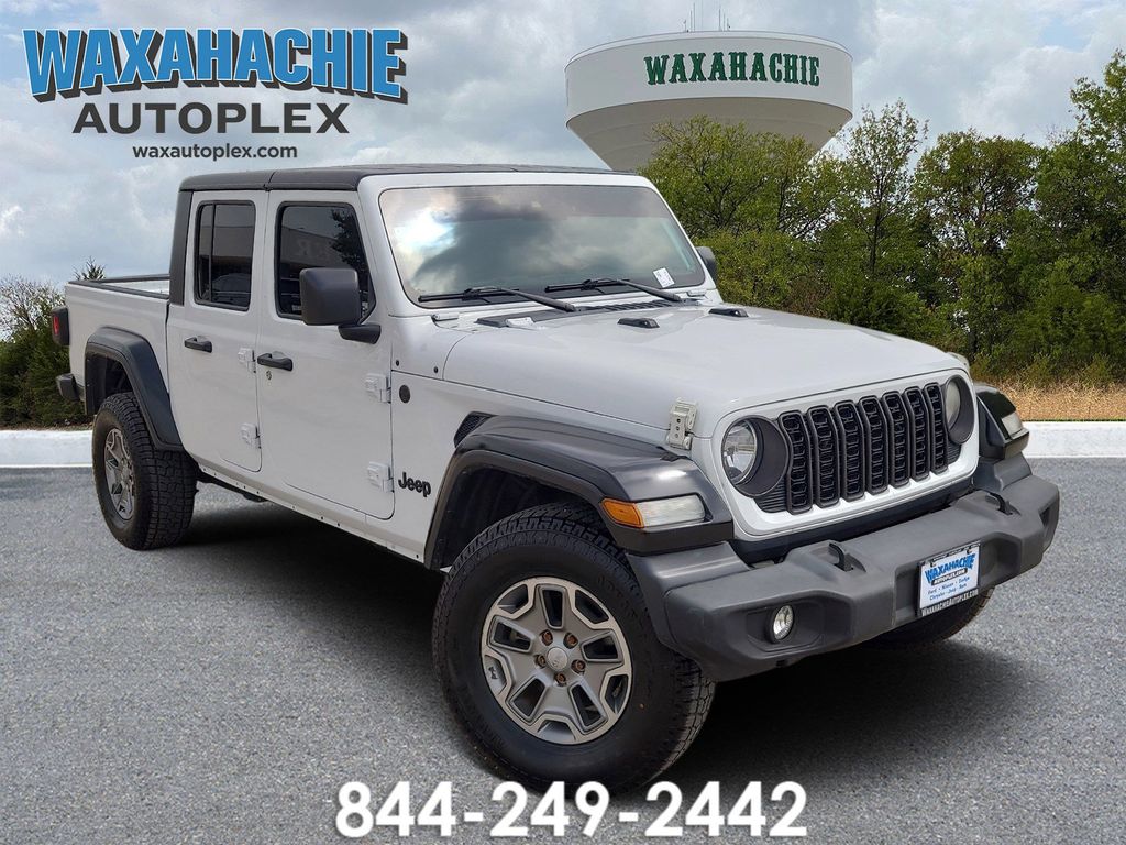 2024 Jeep Gladiator Sport S's photo