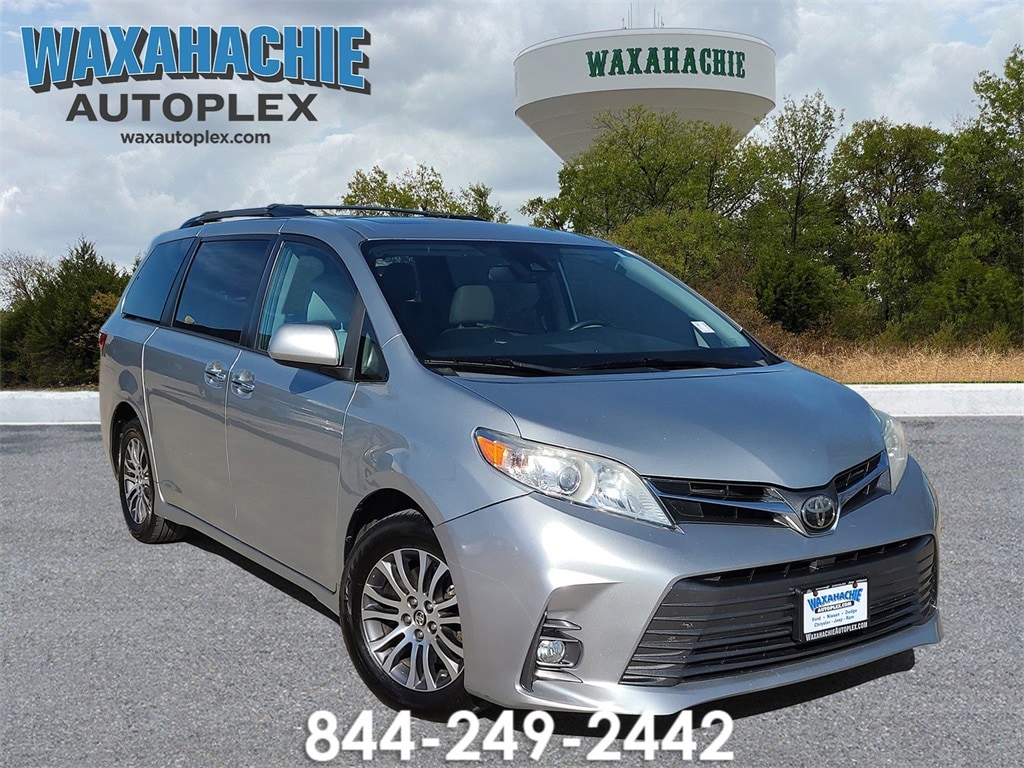 Used 2020 Toyota Sienna XLE Minivan/Van