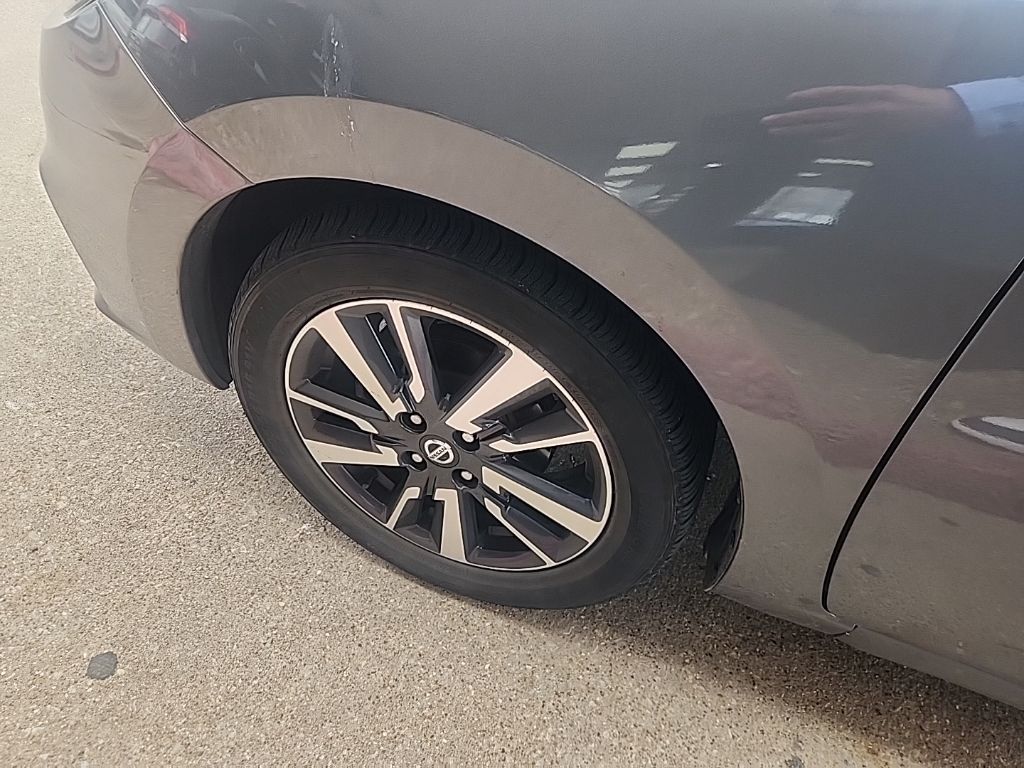 2021 Nissan Versa 1.6 SV CVT's photo