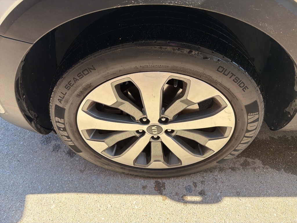 Used 2020 Kia Telluride S with VIN 5XYP64HC9LG062109 for sale in Waxahachie, TX