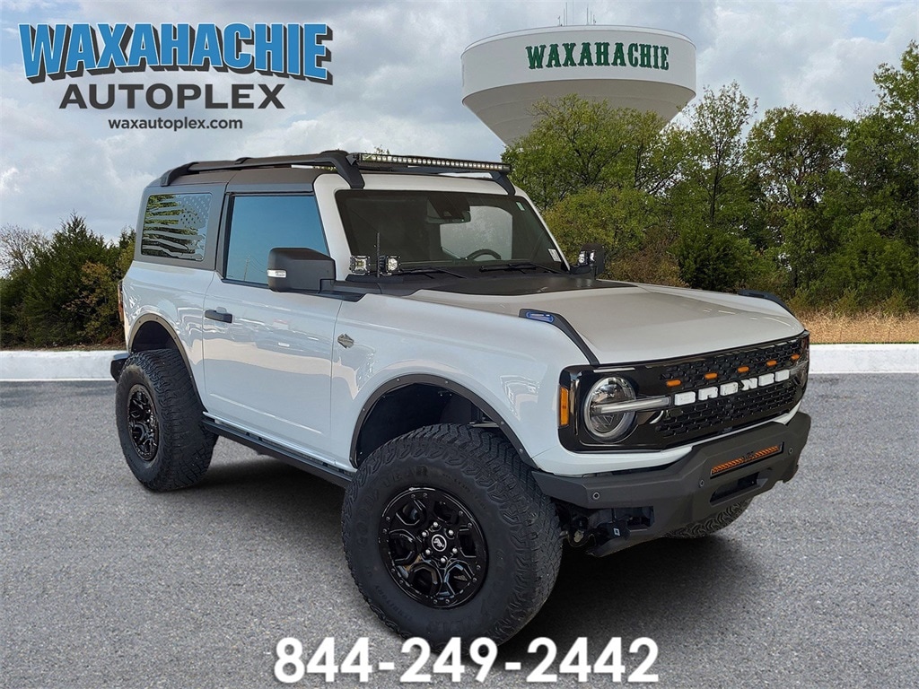 2023 Ford Bronco 2-Door Wildtrak's photo