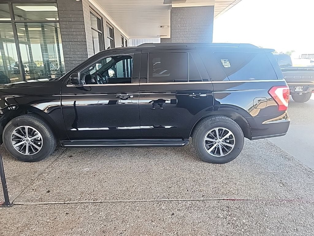 2021 Ford Expedition XLT's photo