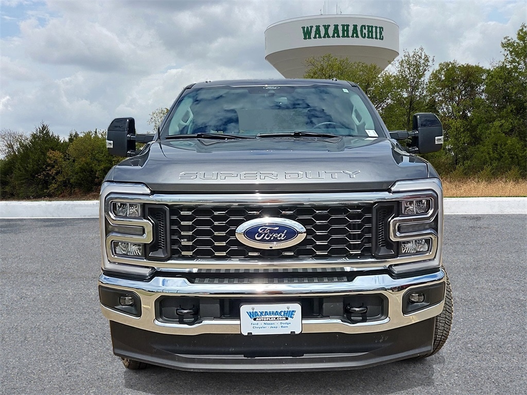 Used 2024 Ford F-350 Super Duty Lariat with VIN 1FT8W3DT0RED85017 for sale in Waxahachie, TX