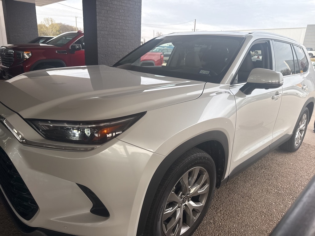 2024 Toyota Grand Highlander Limited's photo