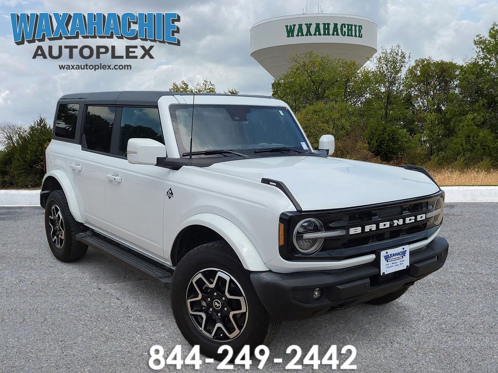 2023 Ford Bronco Outer Banks 4x4's photo