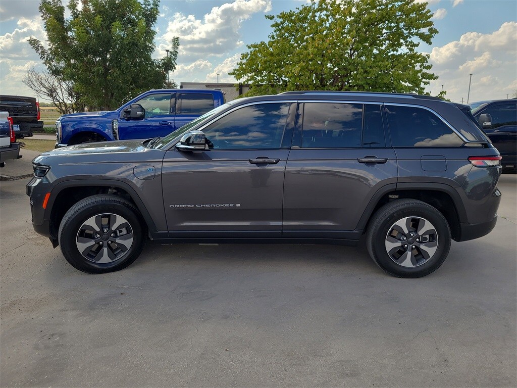 2022 Jeep Grand Cherokee Limited 4xe photo 3
