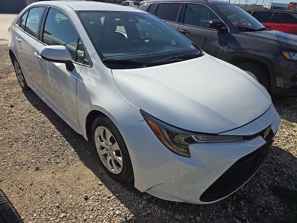 Used 2025 Toyota Corolla LE Sedan